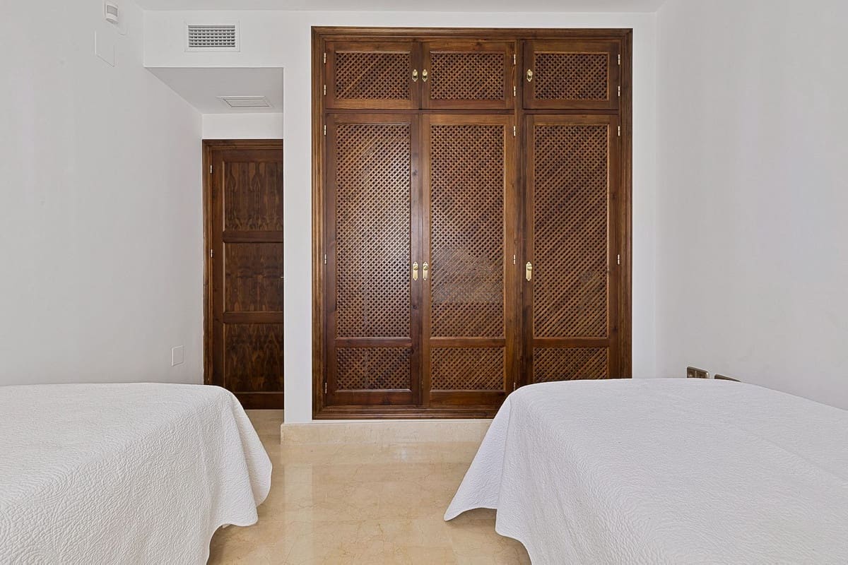 2 bedroom Apartment for sale in Mijas with pool garage - € 340,000 (Ref: 9074012)