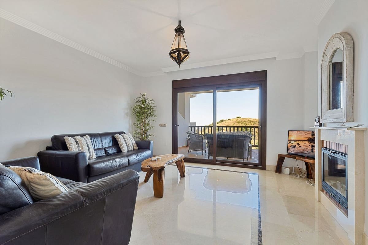 2 bedroom Apartment for sale in Mijas with pool garage - € 340,000 (Ref: 9074012)