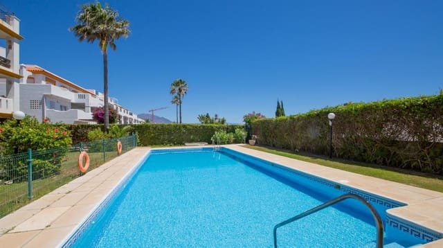 2 soveværelse Lejlighed til salg i La Duquesa / Puerto de la Duquesa, Manilva med swimmingpool garage - € 209.000 (Ref: 9097628)