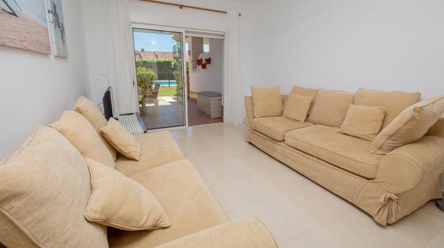 2 soveværelse Lejlighed til salg i La Duquesa / Puerto de la Duquesa, Manilva med swimmingpool garage - € 209.000 (Ref: 9097628)