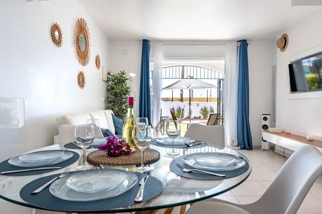 2 soveværelse Lejlighed til salg i Calahonda, Mijas med swimmingpool - € 580.000 (Ref: 9099786)