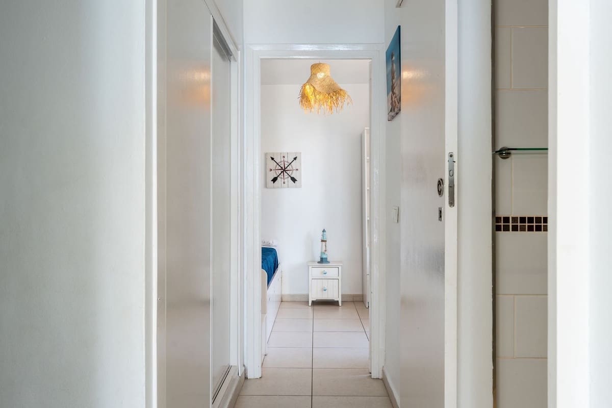 2 Zimmer Apartment zu verkaufen in Calahonda mit Pool - 580.000 € (Ref: 9099786)