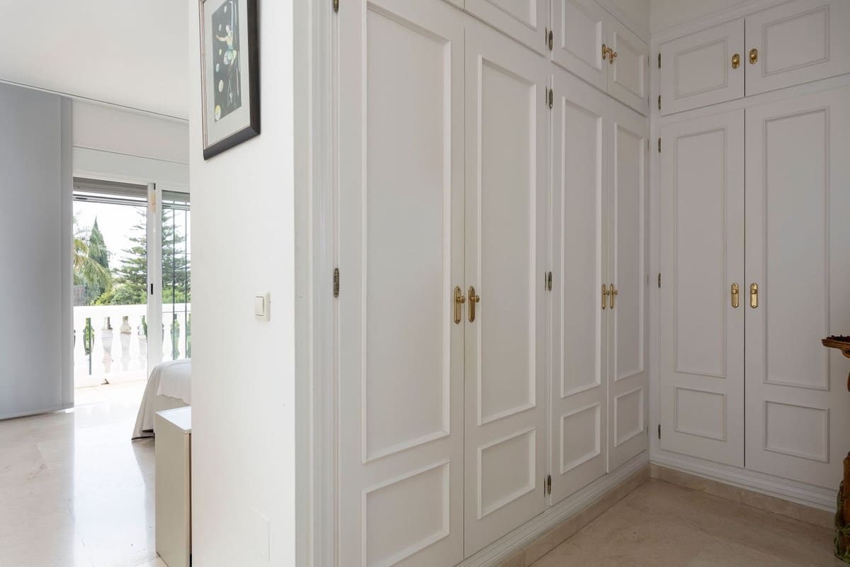 5 slaapkamer Villa te koop in Fuengirola met zwembad garage - € 867.000 (Ref: 9107994)