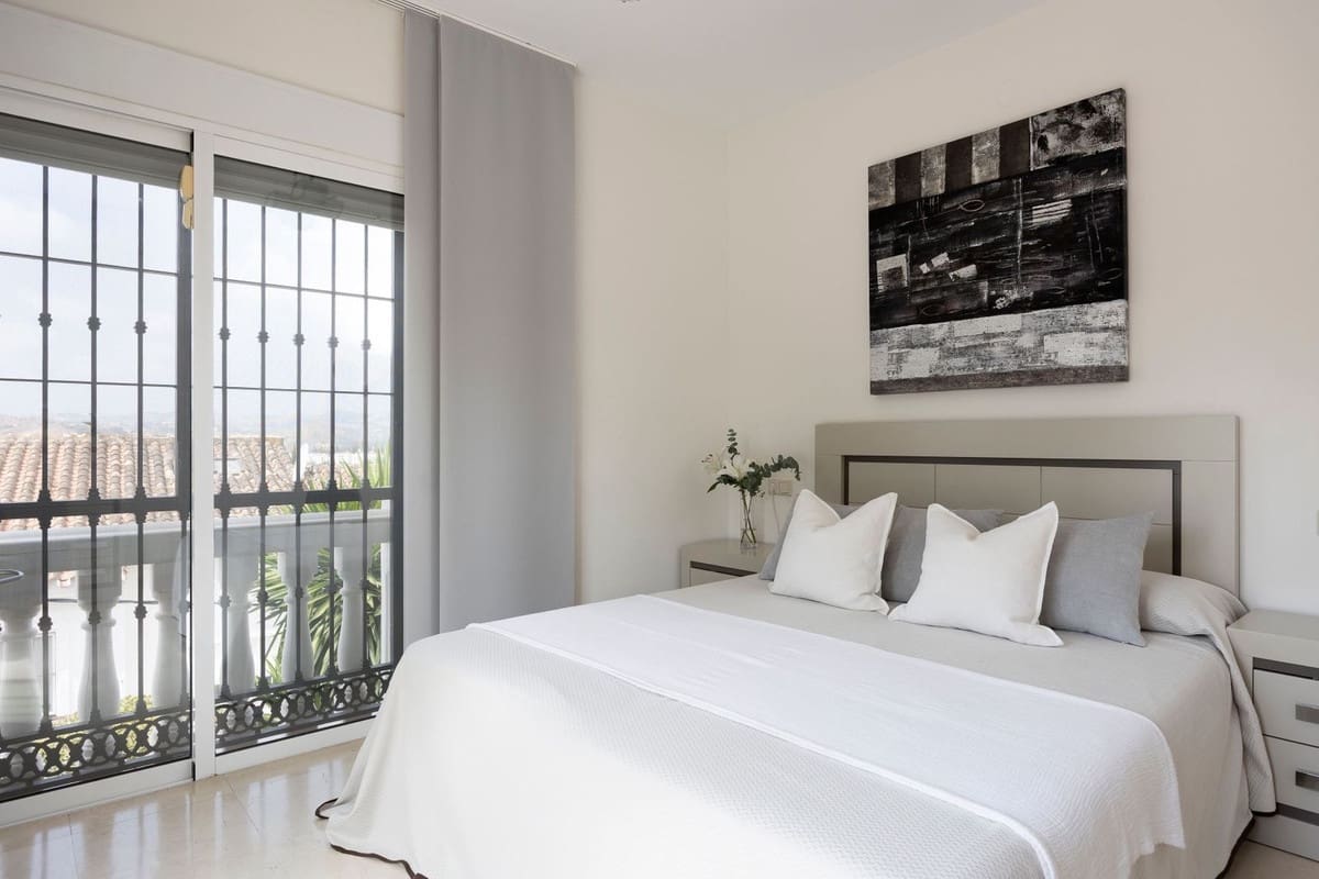 5 slaapkamer Villa te koop in Fuengirola met zwembad garage - € 867.000 (Ref: 9107994)