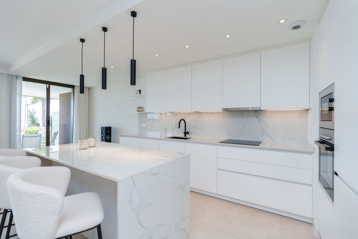 3 soveværelse Lejlighed til salg i Bahia de Casares med swimmingpool garage - € 780.000 (Ref: 9107995)