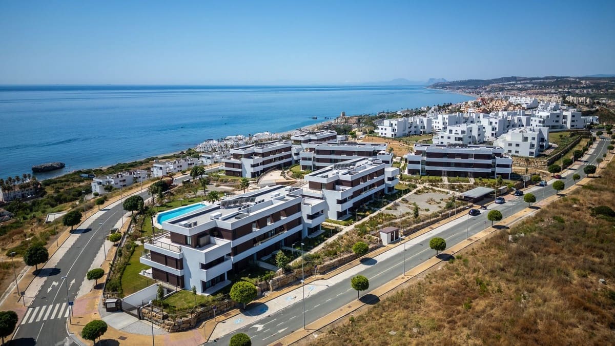 3 sovrum Lägenhet till salu i Bahia de Casares med pool garage - 745 000 € (Ref: 9107995)