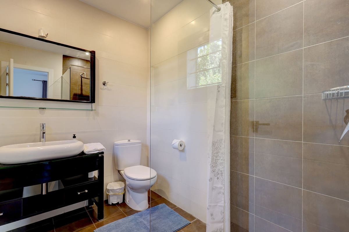 5 soveværelse Villa til salg i El Rosario med swimmingpool garage - € 1.750.000 (Ref: 9107996)