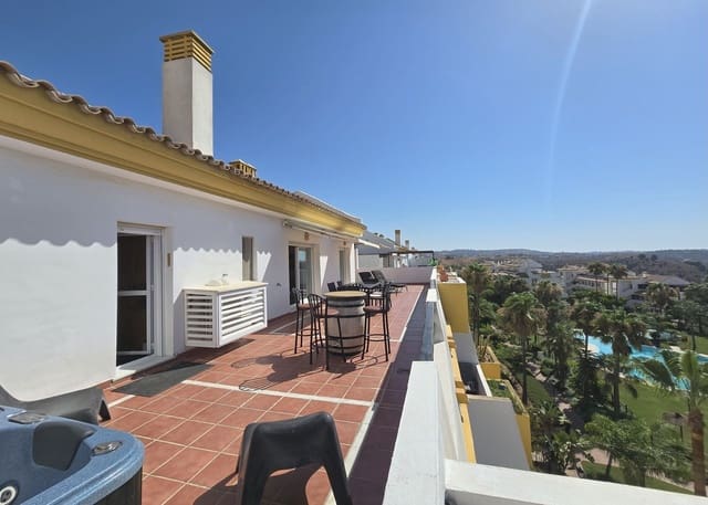 2 sypialnia Penthouse na sprzedaż w Mijas Costa, Mijas z basenem garażem - 349 000 € (Ref: 9111500)