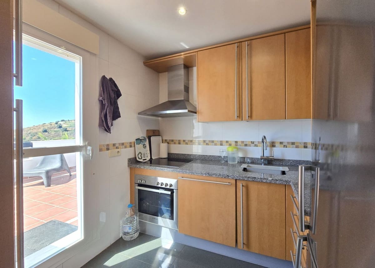 2 makuuhuone Kattohuoneisto myytävänä paikassa Mijas Costa mukana uima-altaan 
autotalli - 349 000 € (Ref: 9111500)