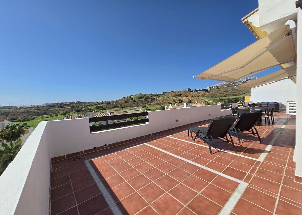 2 makuuhuone Kattohuoneisto myytävänä paikassa Mijas Costa mukana uima-altaan 
autotalli - 349 000 € (Ref: 9111500)