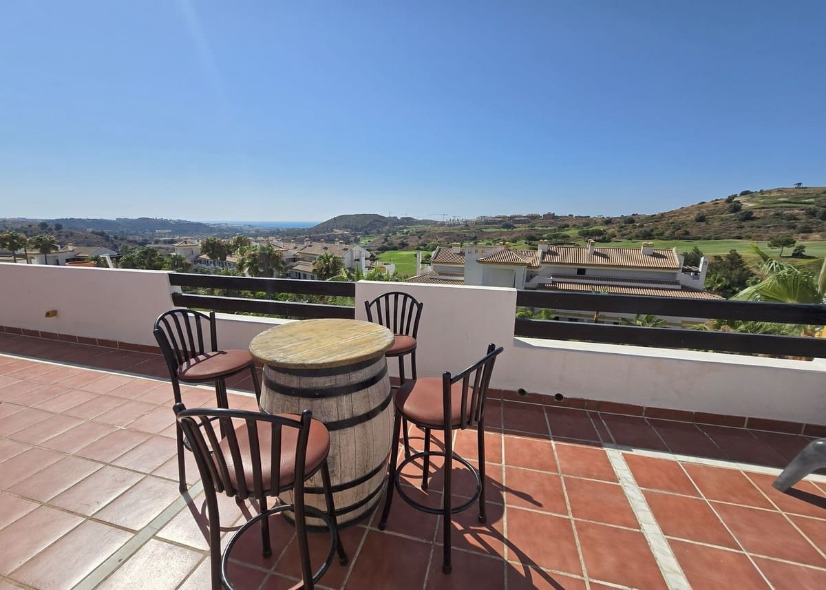 2 makuuhuone Kattohuoneisto myytävänä paikassa Mijas Costa mukana uima-altaan 
autotalli - 349 000 € (Ref: 9111500)