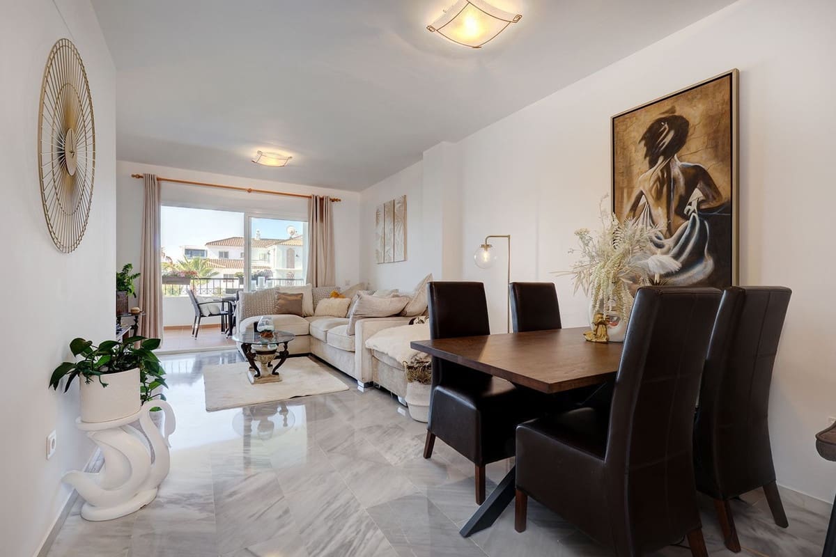 2 soveværelse Lejlighed til salg i Calahonda med swimmingpool garage - € 359.995 (Ref: 9113159)