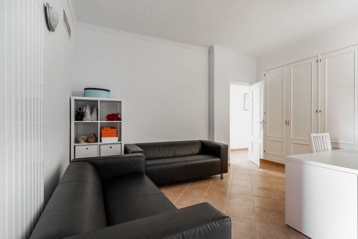 3 slaapkamer Appartement te koop in La Mairena met zwembad garage - € 475.000 (Ref: 9124284)