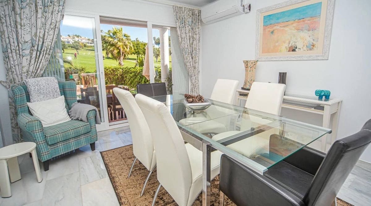 3 sypialnia Dom na sprzedaż w La Duquesa / Puerto de la Duquesa z basenem garażem - 425 000 € (Ref: 9126054)