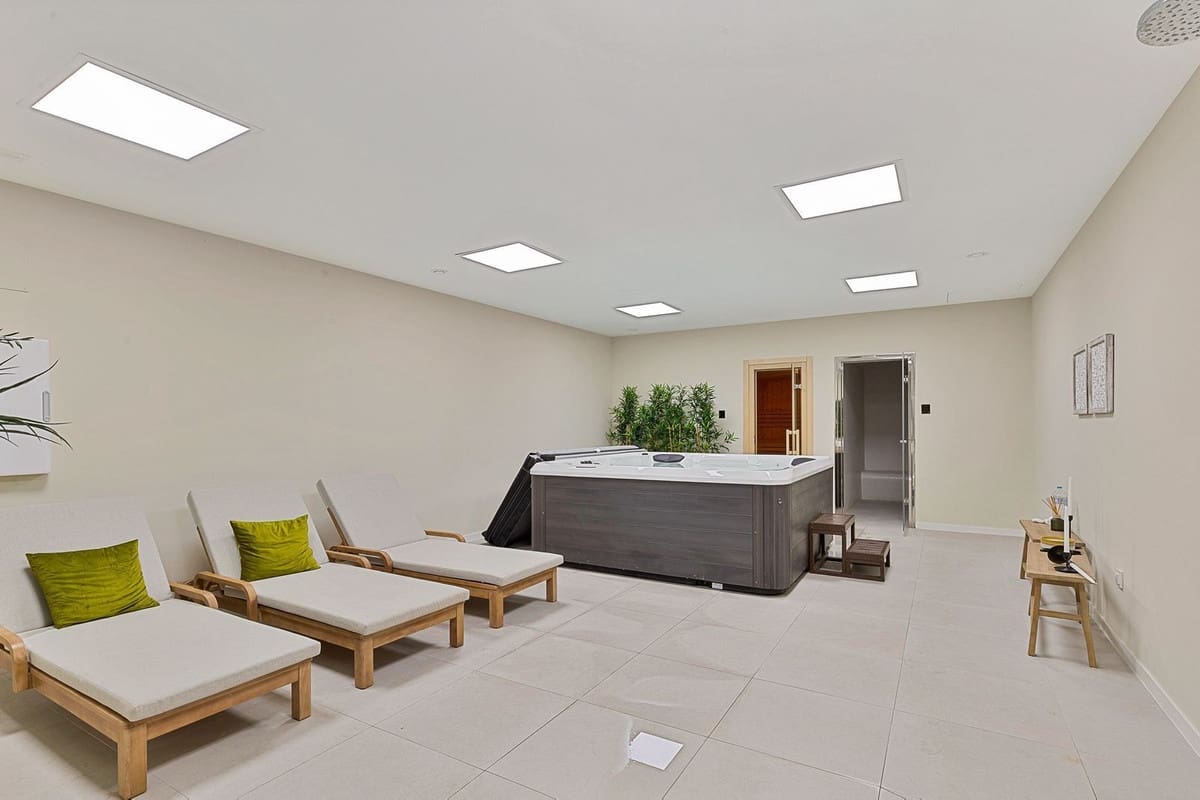 3 soveværelse Semi-Rækkehus til salg i La Cala de Mijas med swimmingpool garage - € 698.000 (Ref: 9133195)