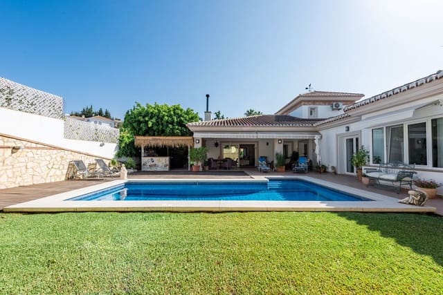 6 soveværelse Villa til salg i Fuengirola med swimmingpool garage - € 1.595.000 (Ref: 9133196)