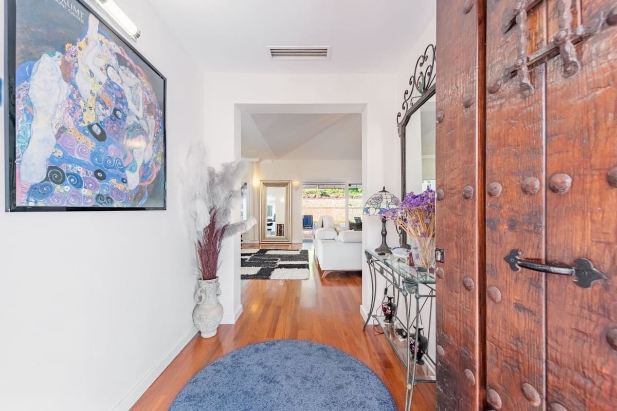 6 soverom Villa til salgs i Fuengirola med svømmebasseng garasje - € 1 595 000 (Ref: 9133196)