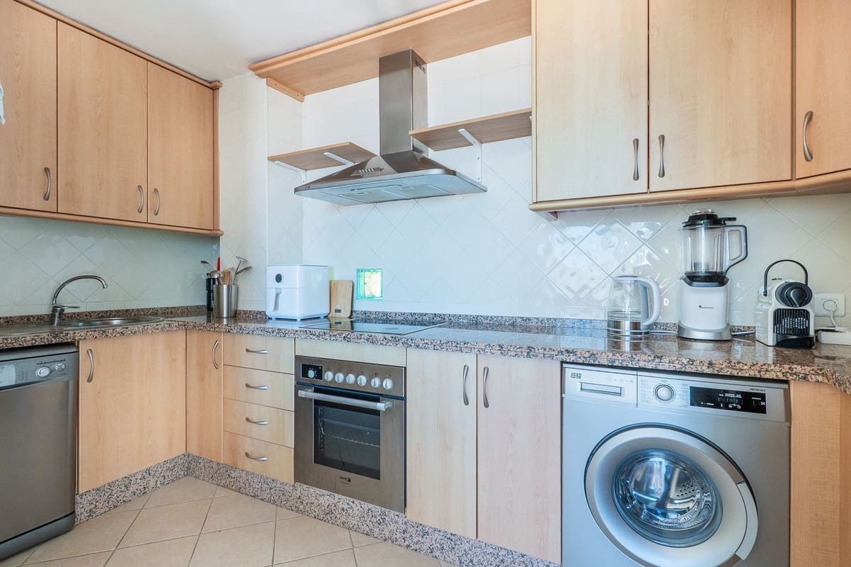 3 soveværelse Penthouse til salg i Elviria med swimmingpool garage - € 750.000 (Ref: 9133563)