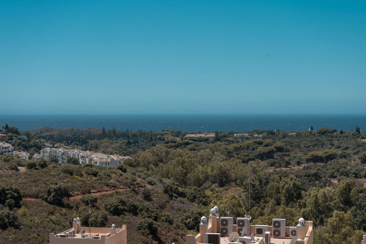 3 soveværelse Penthouse til salg i Elviria med swimmingpool garage - € 750.000 (Ref: 9133563)