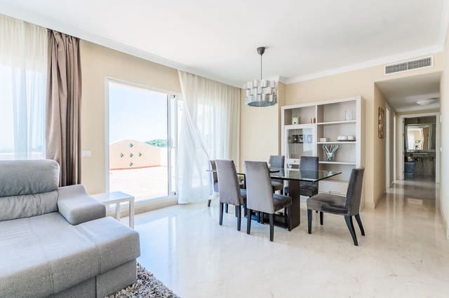 3 soveværelse Penthouse til salg i Elviria, Marbella med swimmingpool garage - € 750.000 (Ref: 9133563)