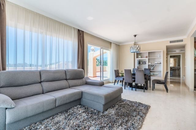 3 soveværelse Penthouse til salg i Elviria, Marbella med swimmingpool garage - € 750.000 (Ref: 9133563)