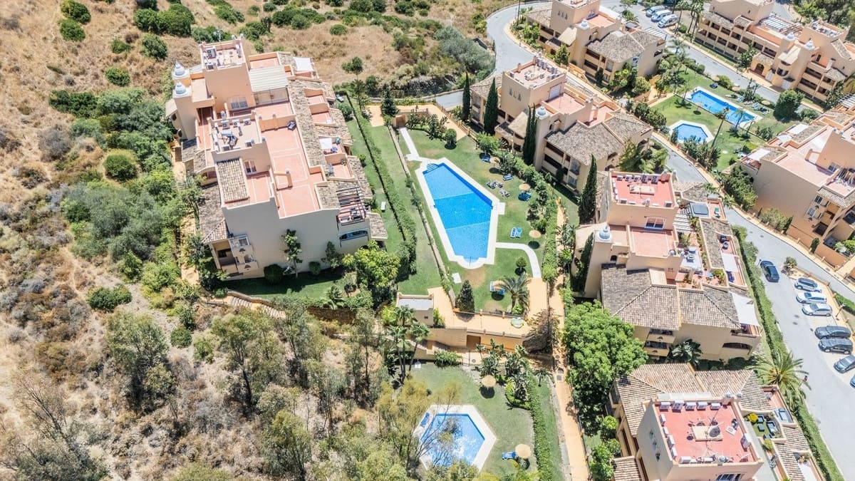 3 soverom Penthouse til salgs i Elviria med svømmebasseng garasje - € 750 000 (Ref: 9133563)