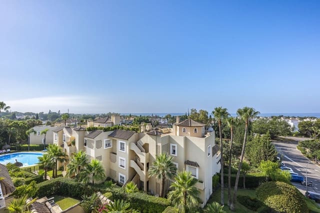 2 soveværelse Penthouse til salg i Marbella med swimmingpool garage - € 795.000 (Ref: 9138661)