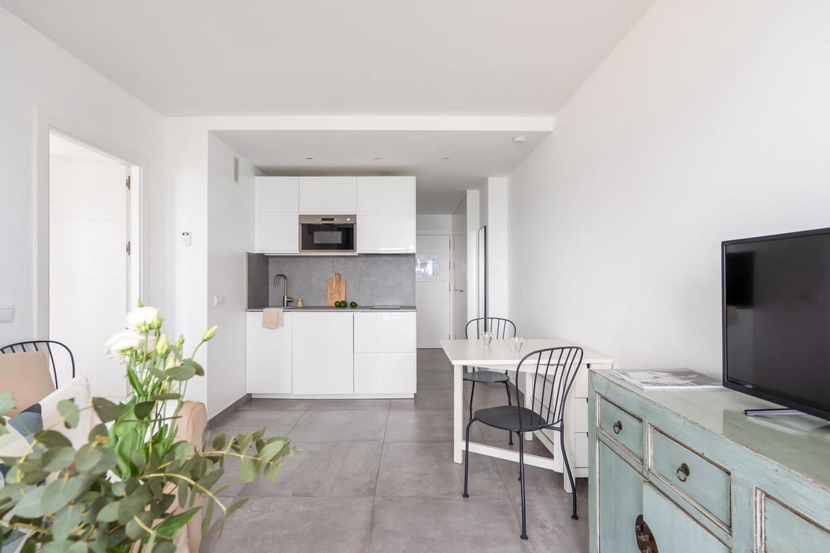 1 soverom Leilighet til salgs i Fuengirola med svømmebasseng - € 349 000 (Ref: 9144408)