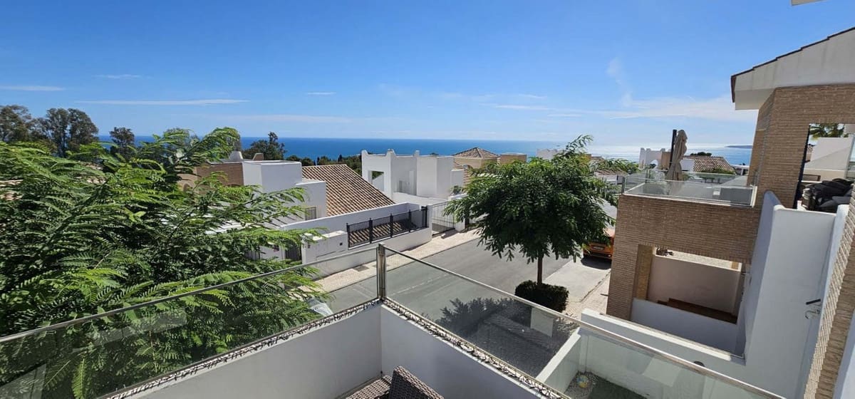 4 soverom Villa til salgs i Benalmadena med svømmebasseng garasje - € 945 000 (Ref: 9153167)