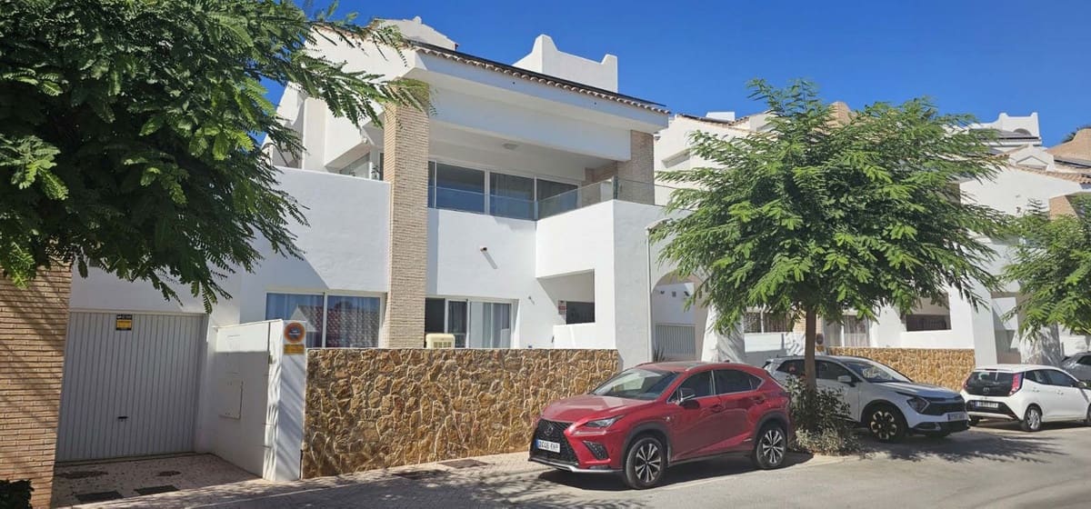 4 quarto Moradia para venda em Benalmadena com piscina garagem - 945 000 € (Ref: 9153167)