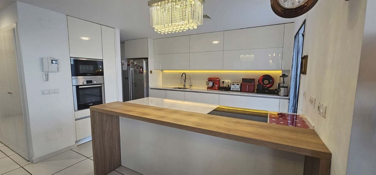 4 quarto Moradia para venda em Benalmadena com piscina garagem - 945 000 € (Ref: 9153167)