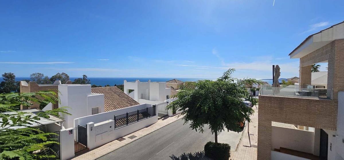 4 quarto Moradia para venda em Benalmadena com piscina garagem - 945 000 € (Ref: 9153167)