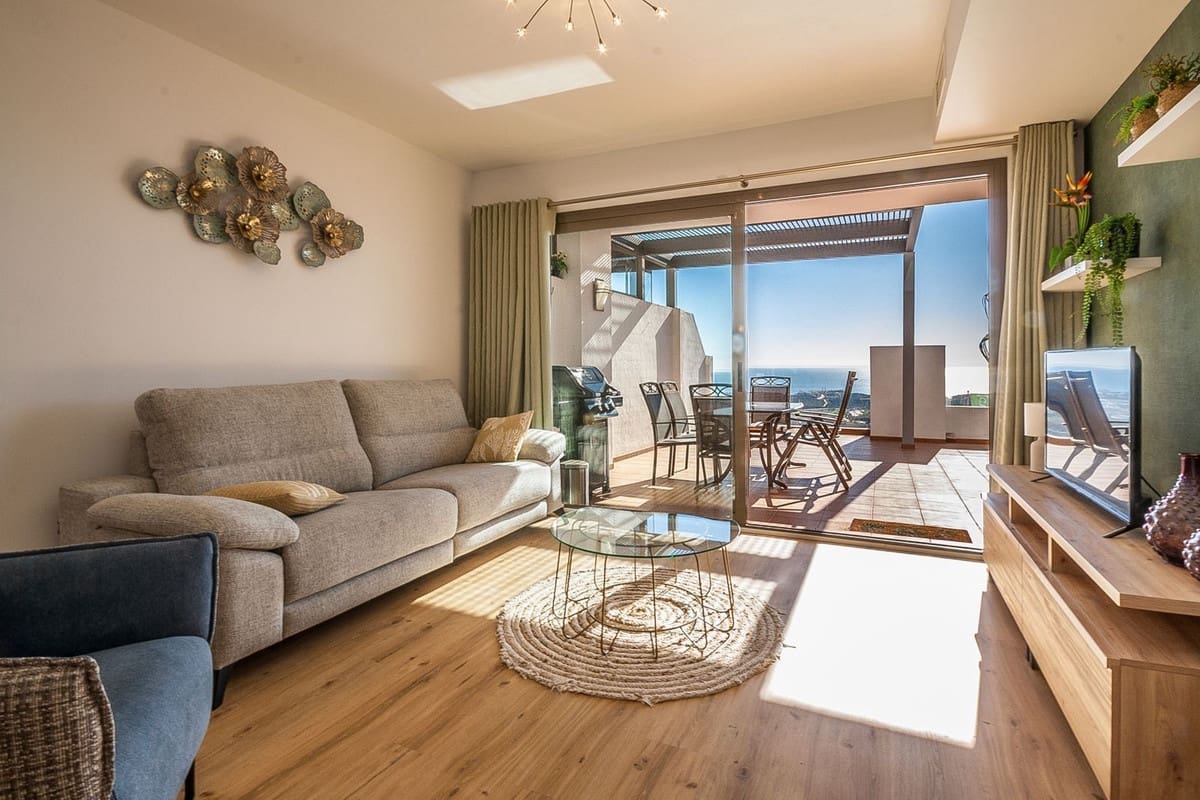 2 soverom Leilighet til salgs i La Cala de Mijas med svømmebasseng garasje - € 449 000 (Ref: 9161454)