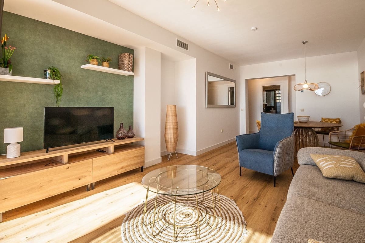 2 soverom Leilighet til salgs i La Cala de Mijas med svømmebasseng garasje - € 449 000 (Ref: 9161454)