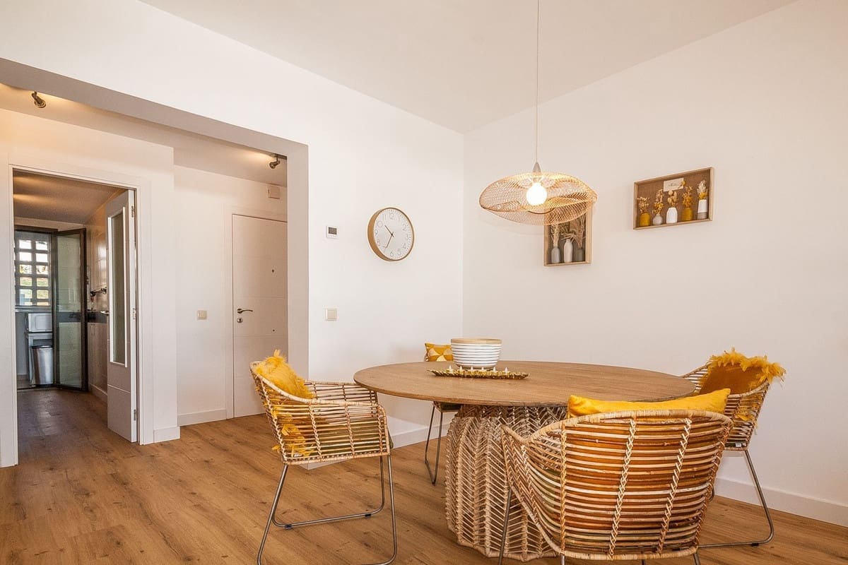 2 soverom Leilighet til salgs i La Cala de Mijas med svømmebasseng garasje - € 449 000 (Ref: 9161454)