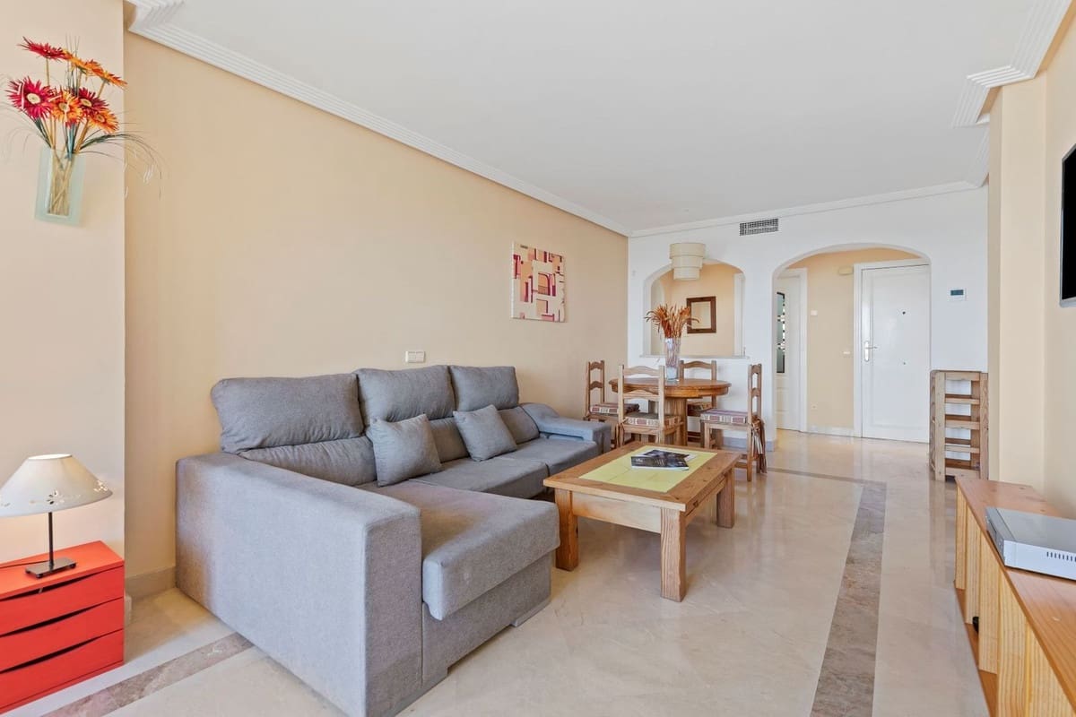 2 soveværelse Lejlighed til salg i Los Arqueros med swimmingpool garage - € 365.000 (Ref: 9168357)