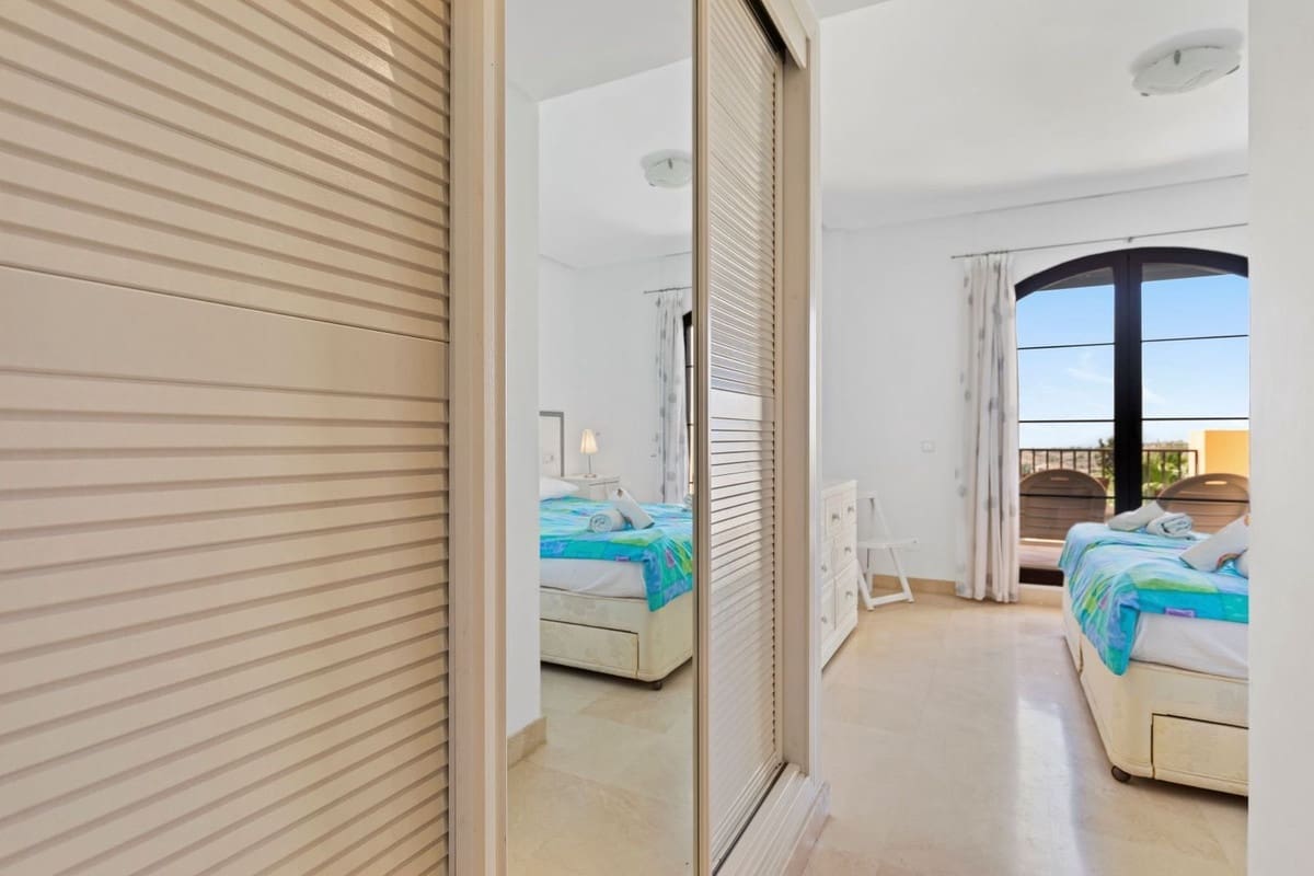 2 soveværelse Lejlighed til salg i Los Arqueros med swimmingpool garage - € 365.000 (Ref: 9168357)