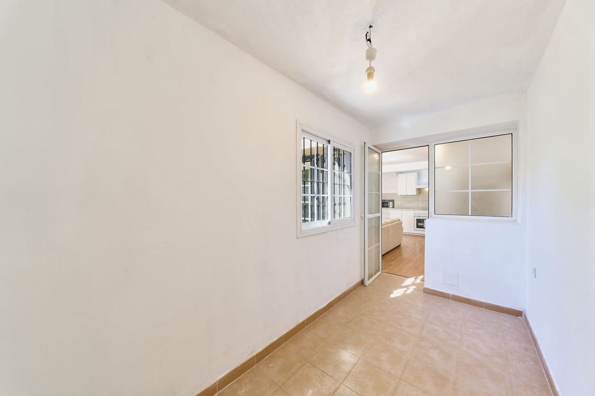 3 soverom Hus til salgs i Fuengirola med garasje - € 425 000 (Ref: 9172080)