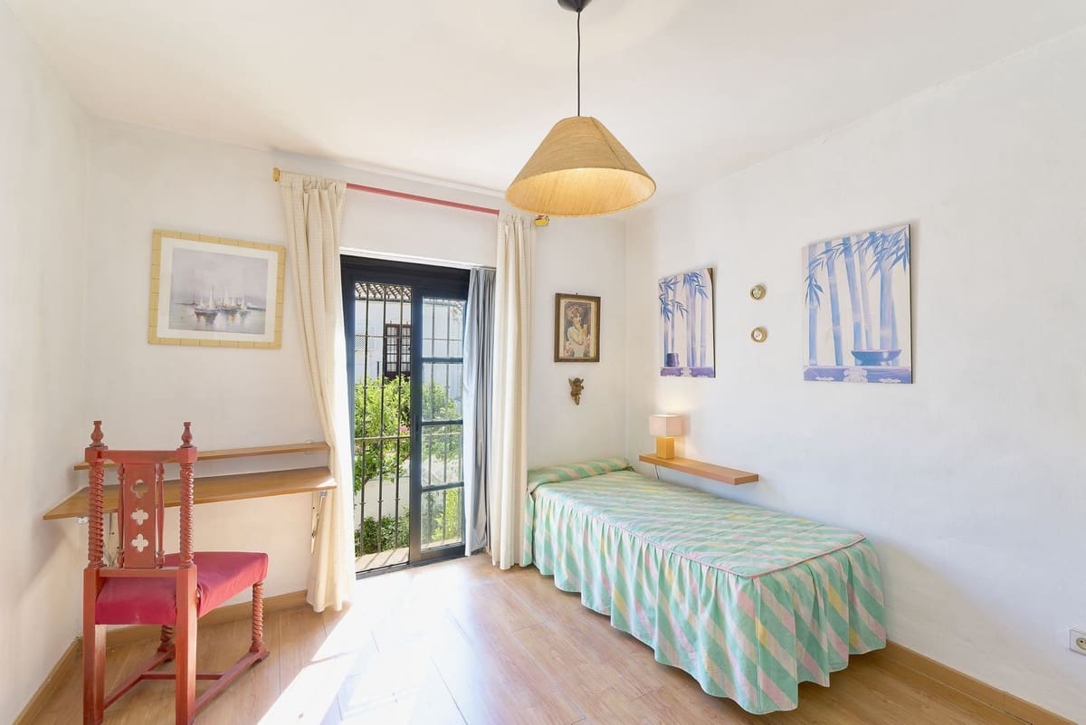 3 soverom Hus til salgs i Fuengirola med garasje - € 425 000 (Ref: 9172080)