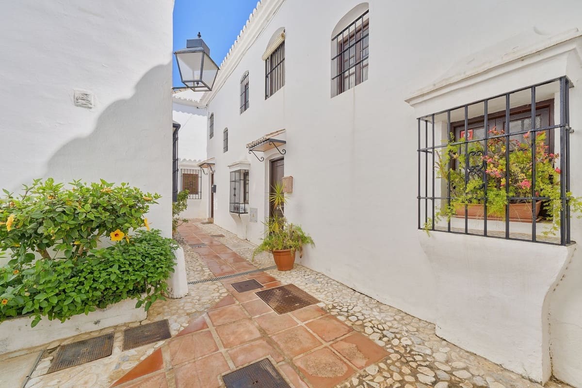 3 soverom Hus til salgs i Fuengirola med garasje - € 425 000 (Ref: 9172080)