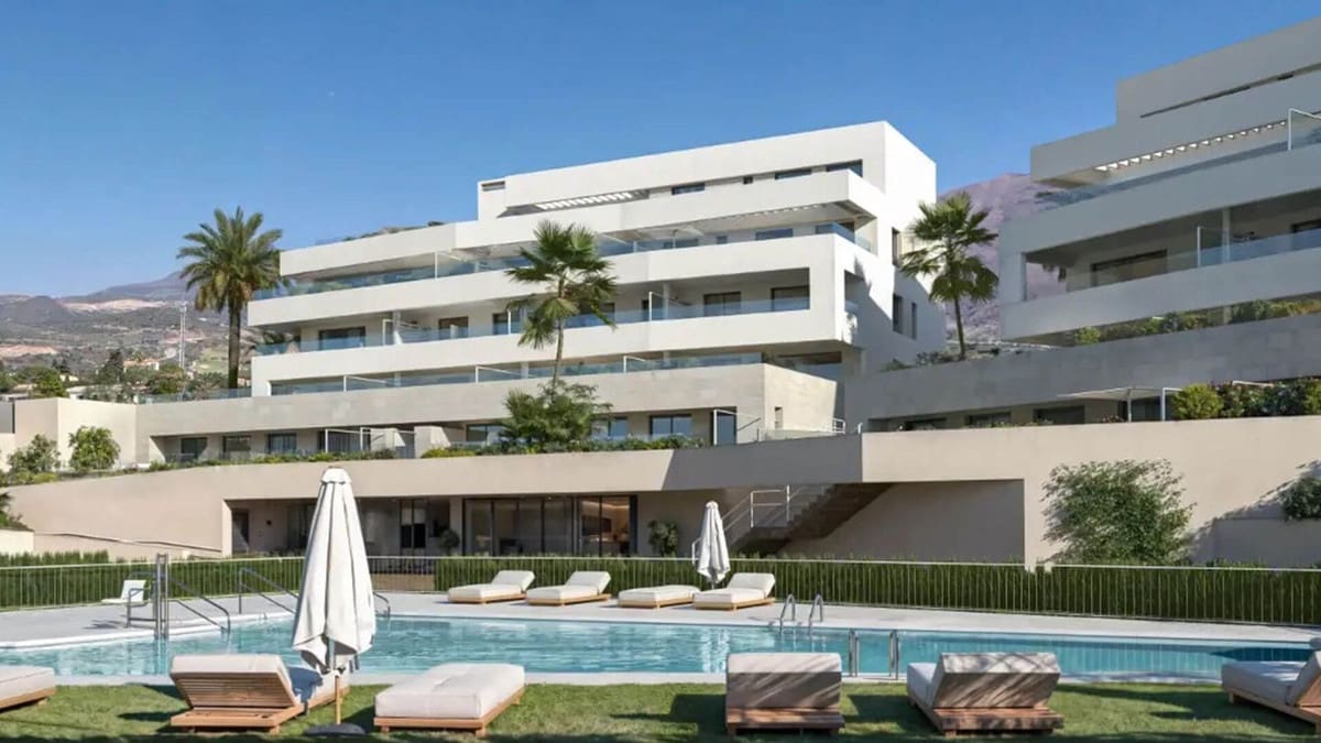 2 slaapkamer Appartement te koop in Estepona met zwembad garage - € 460.000 (Ref: 9172254)