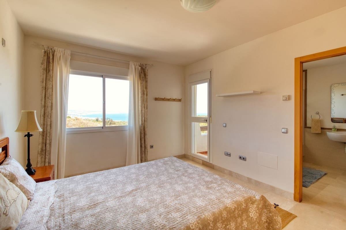 4 chambre Maison de Ville à vendre à Manilva avec piscine garage - 545 000 € (Ref: 9177942)