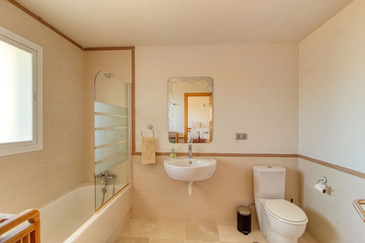 4 chambre Maison de Ville à vendre à Manilva avec piscine garage - 545 000 € (Ref: 9177942)