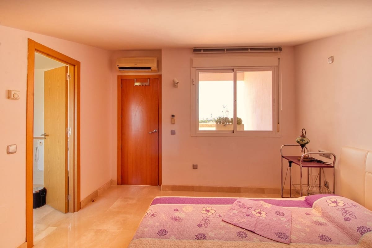 4 chambre Maison de Ville à vendre à Manilva avec piscine garage - 545 000 € (Ref: 9177942)