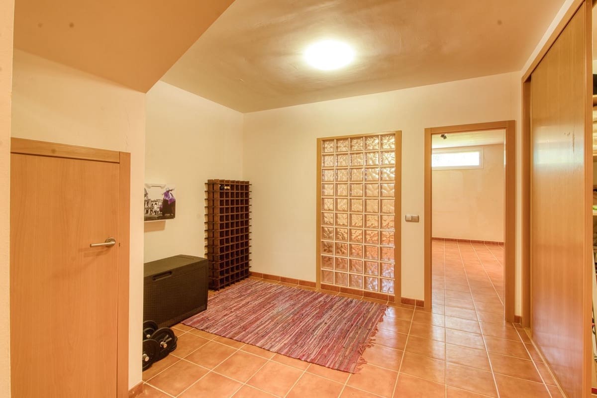 4 chambre Maison de Ville à vendre à Manilva avec piscine garage - 545 000 € (Ref: 9177942)