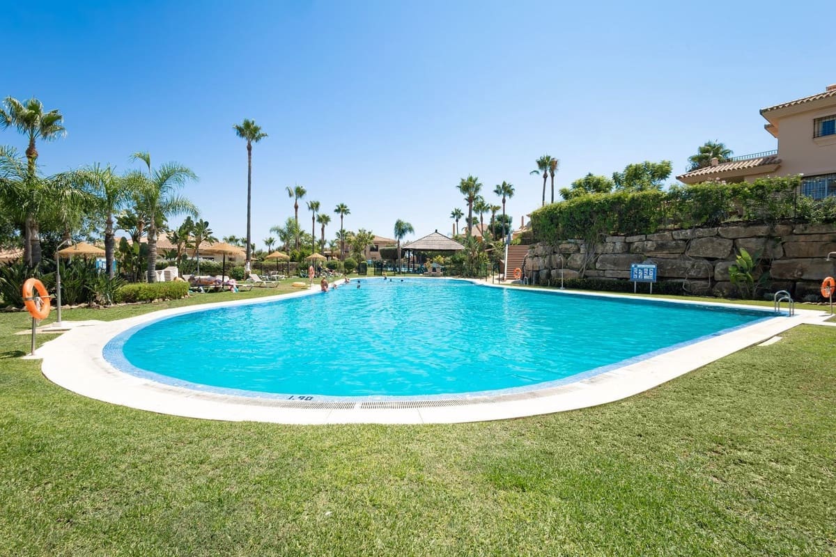 Casa de 3 habitaciones en Riviera del Sol en venta con piscina garaje - 510.000 € (Ref: 9184244)