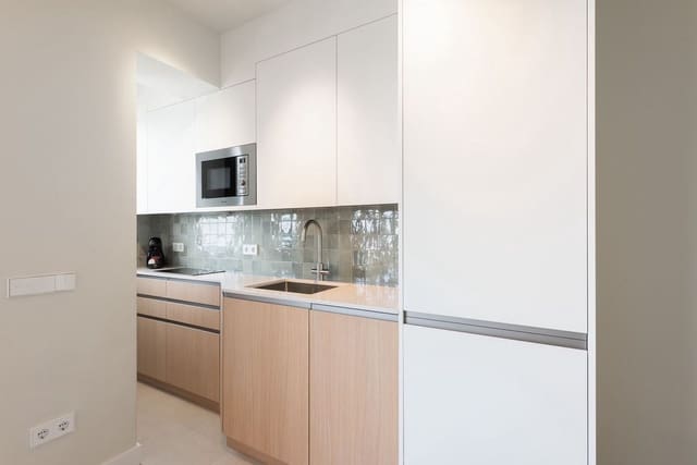 2 soveværelse Lejlighed til salg i Marbella - € 1.390.000 (Ref: 9189316)