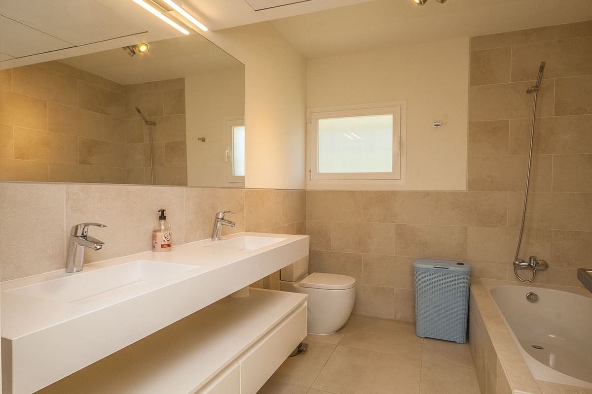 5 sypialnia Willa na sprzedaż w Elviria z basenem garażem - 1 595 000 € (Ref: 9189318)