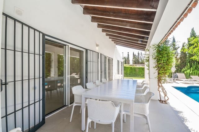 5 chambre Villa/Maison à vendre à Elviria, Marbella avec piscine garage - 1 549 000 € (Ref: 9189318)