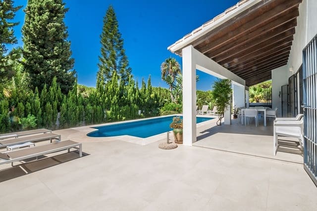 5 soveværelse Villa til salg i Elviria, Marbella med swimmingpool garage - € 1.549.000 (Ref: 9189318)